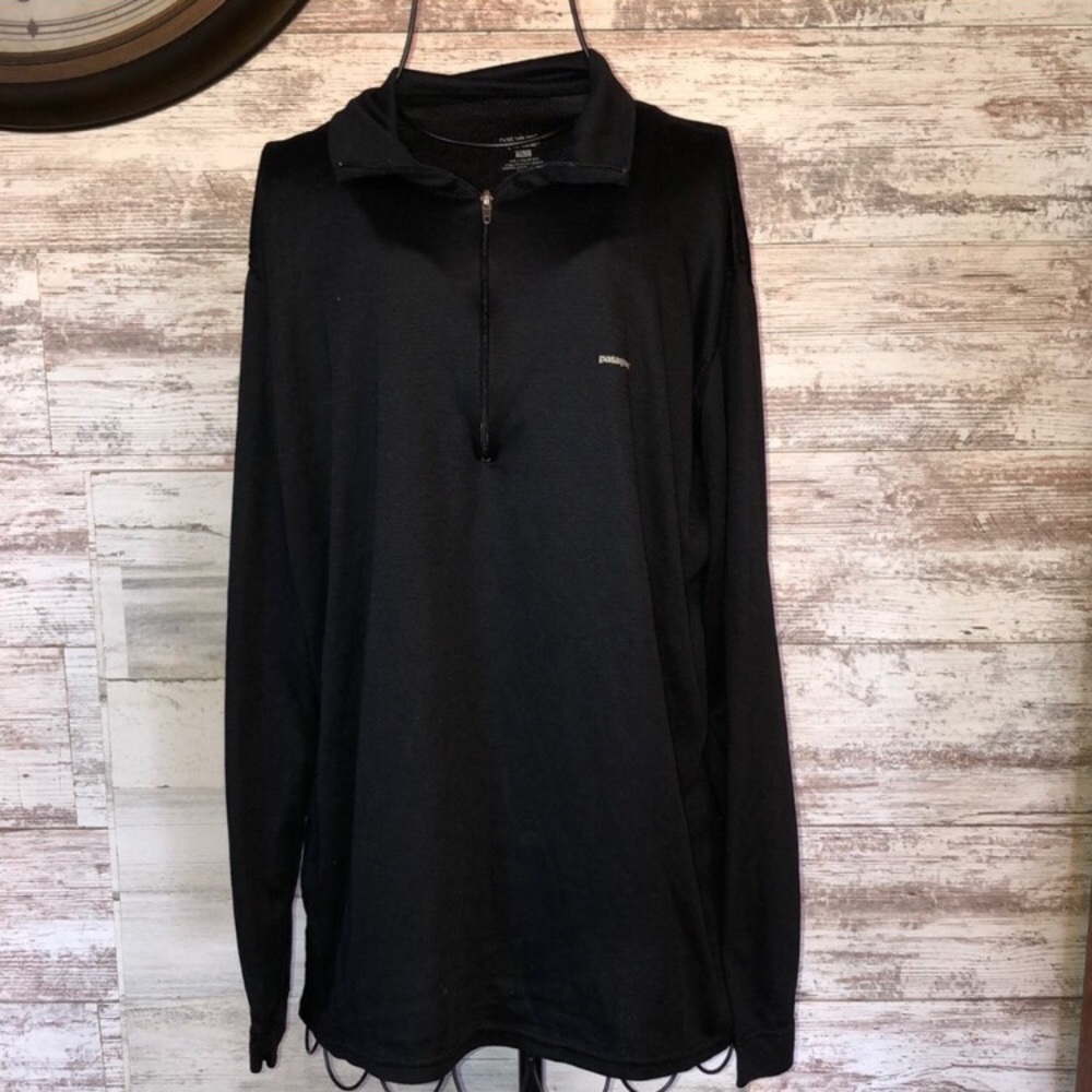 Men’s Patagonia quarter zip sweatshirt light weight workout top size large